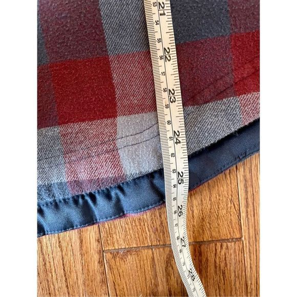 Eddie Bauer plaid Sherpa lined button front shacket xl - Picture 9 of 11